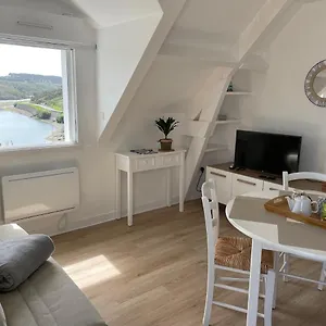 Appartement T2 Vue Terrasse Et Parking Prives, Sauzon